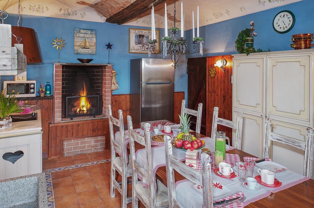 La Dolce Vite Apartment Tonco Room photo